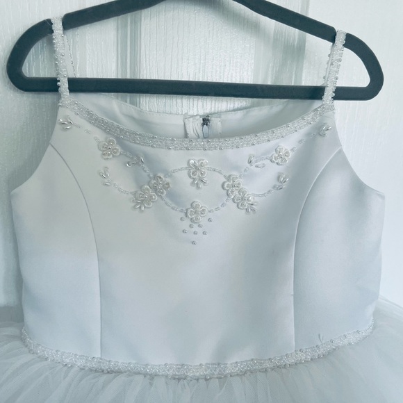 Size 4T ~ Stunning David’s Bridal Flower Girl Dress! - Picture 2 of 8